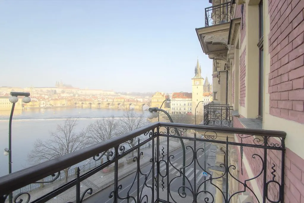 Bellevue Apartment Prag
